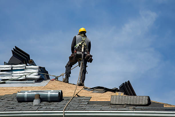 Professional Gutter Installation technician working in White Oak, MS
